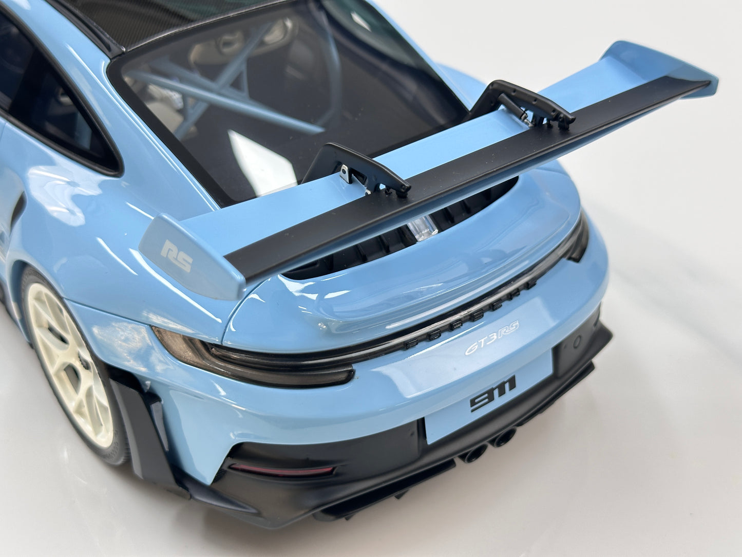 GT Spirit 1/12 Porsche 911 [992.1] GT3 Blue GT497