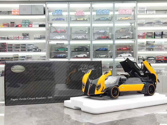 Almost Real 1/18 Pagani Zonda Cinque Roadster-2009 Yellow Alloy Fully Opening Car Model 850613001