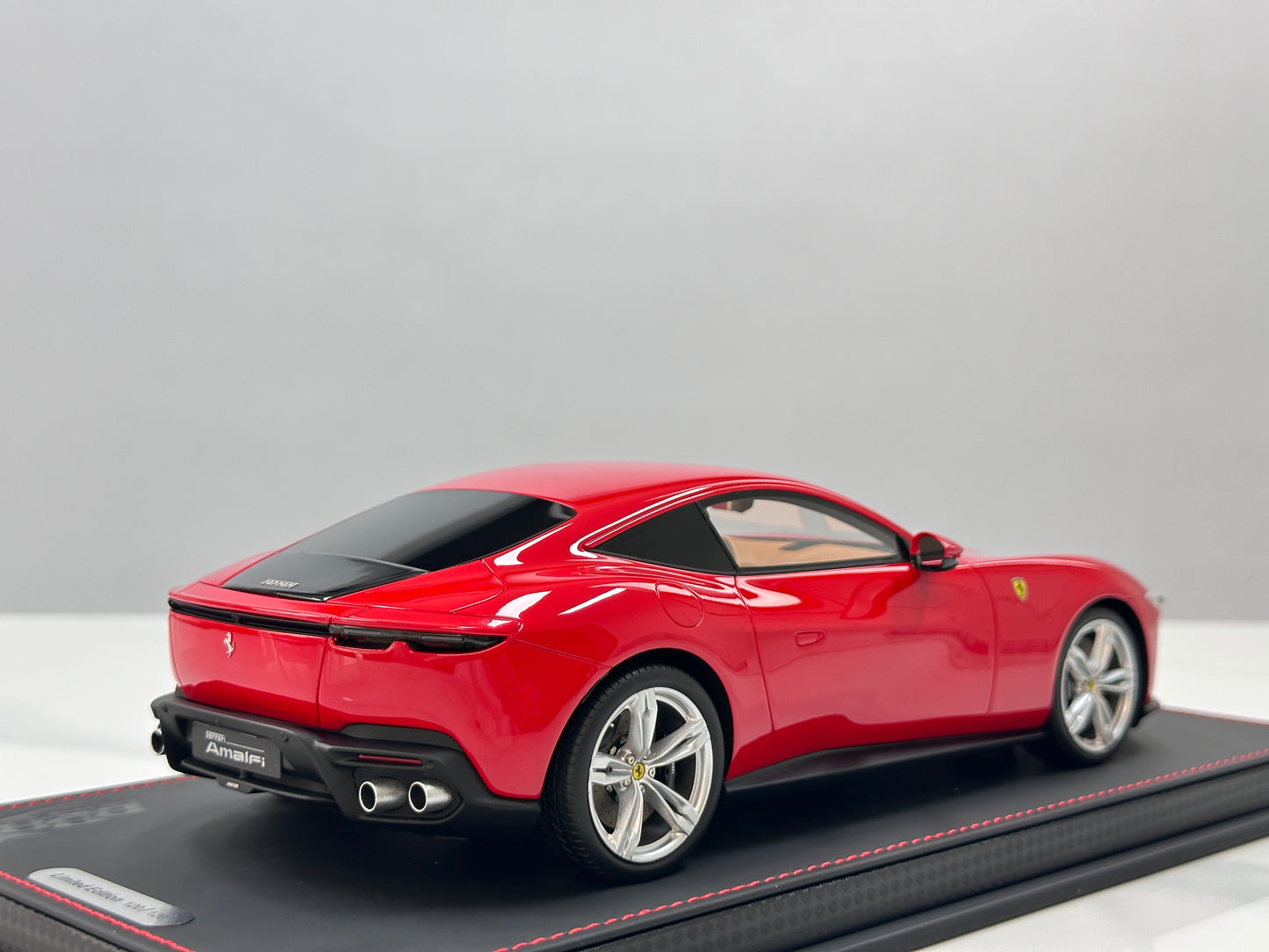 BBR 1/18 Ferrari Amalfi Standard Red P18272A