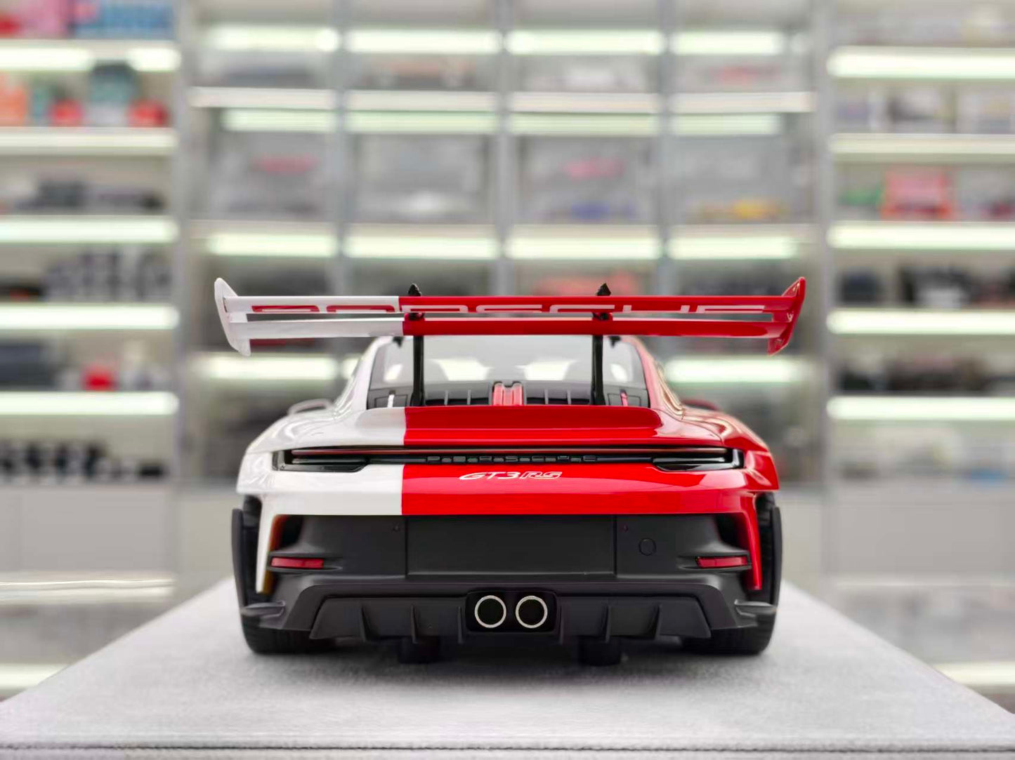 FuelMe 1/18 Porsche 992 GT3 RSSPEC Toronto FM18010LM-16