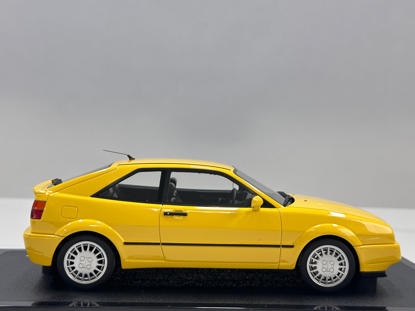 OTTO 1/18 Volkswagen Corrado G60 Yellow OT1385