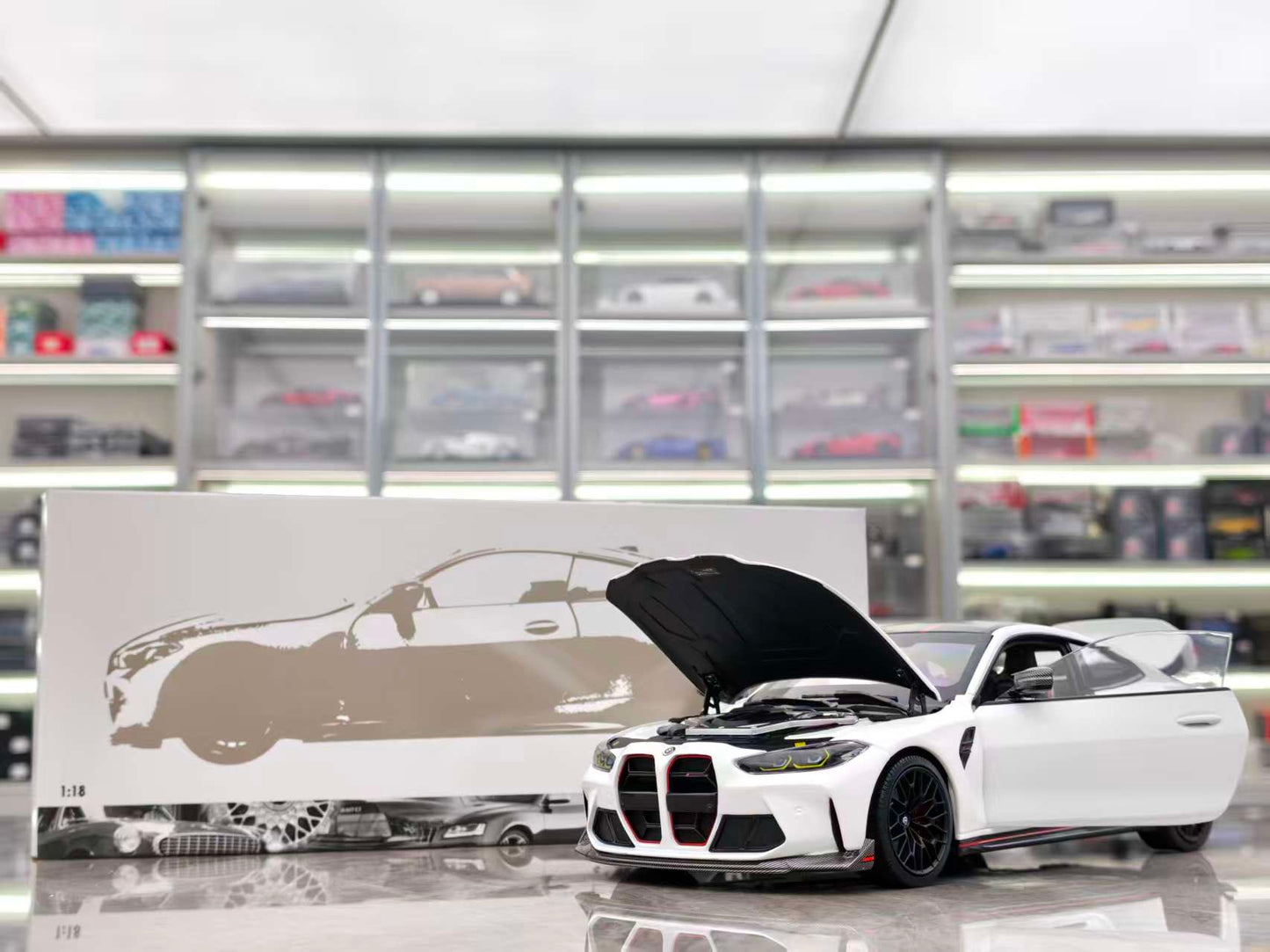 MINICHAMPS 1/18 BMW M4 CSL 2023 White 110023022