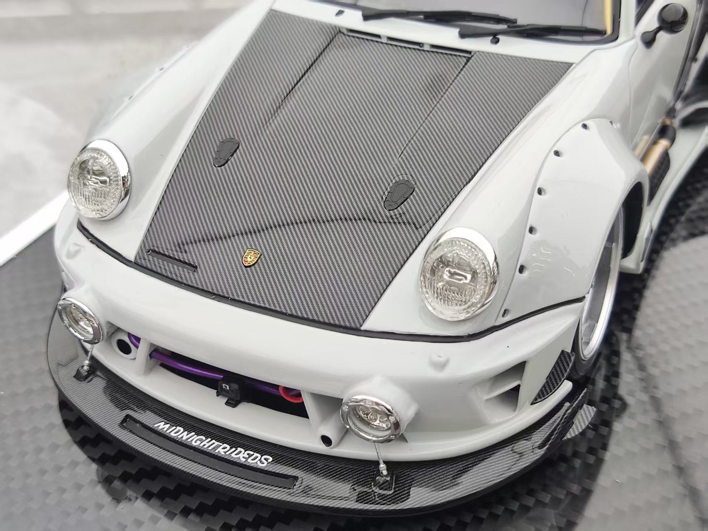 MCM 1/18 Porsche RWB 964 heavily modified Cyberpunk White Limited Edition Car Model MCM019