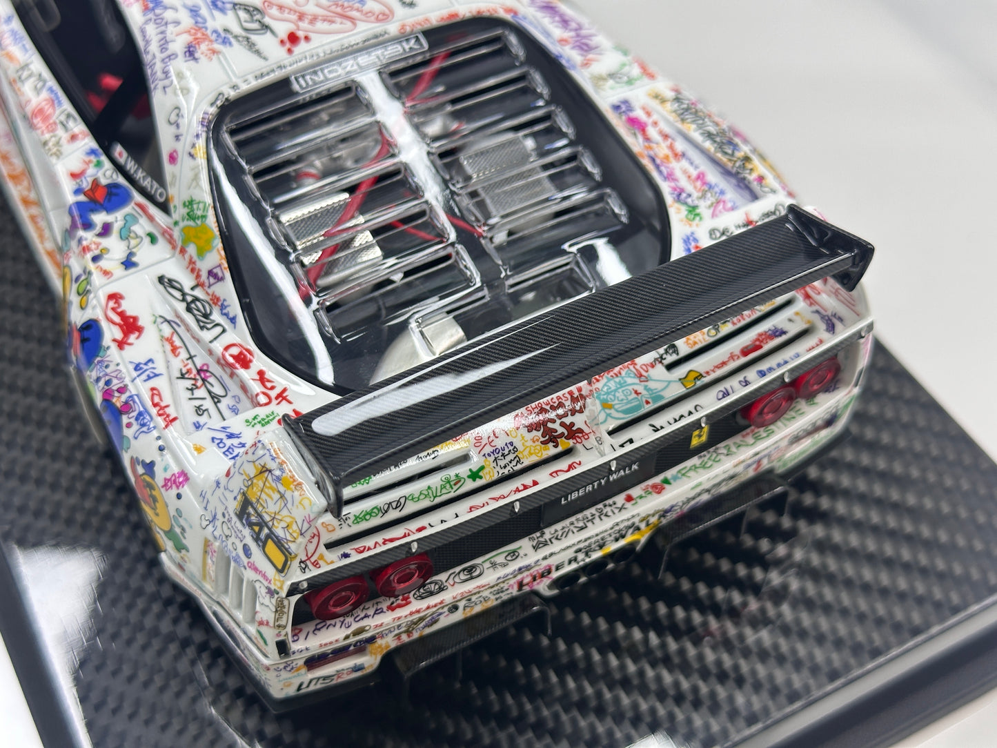 BBA MODEL 1/18 Ferrari F40 Widebody – Hand-Painted Graffiti Livery (BBA090)