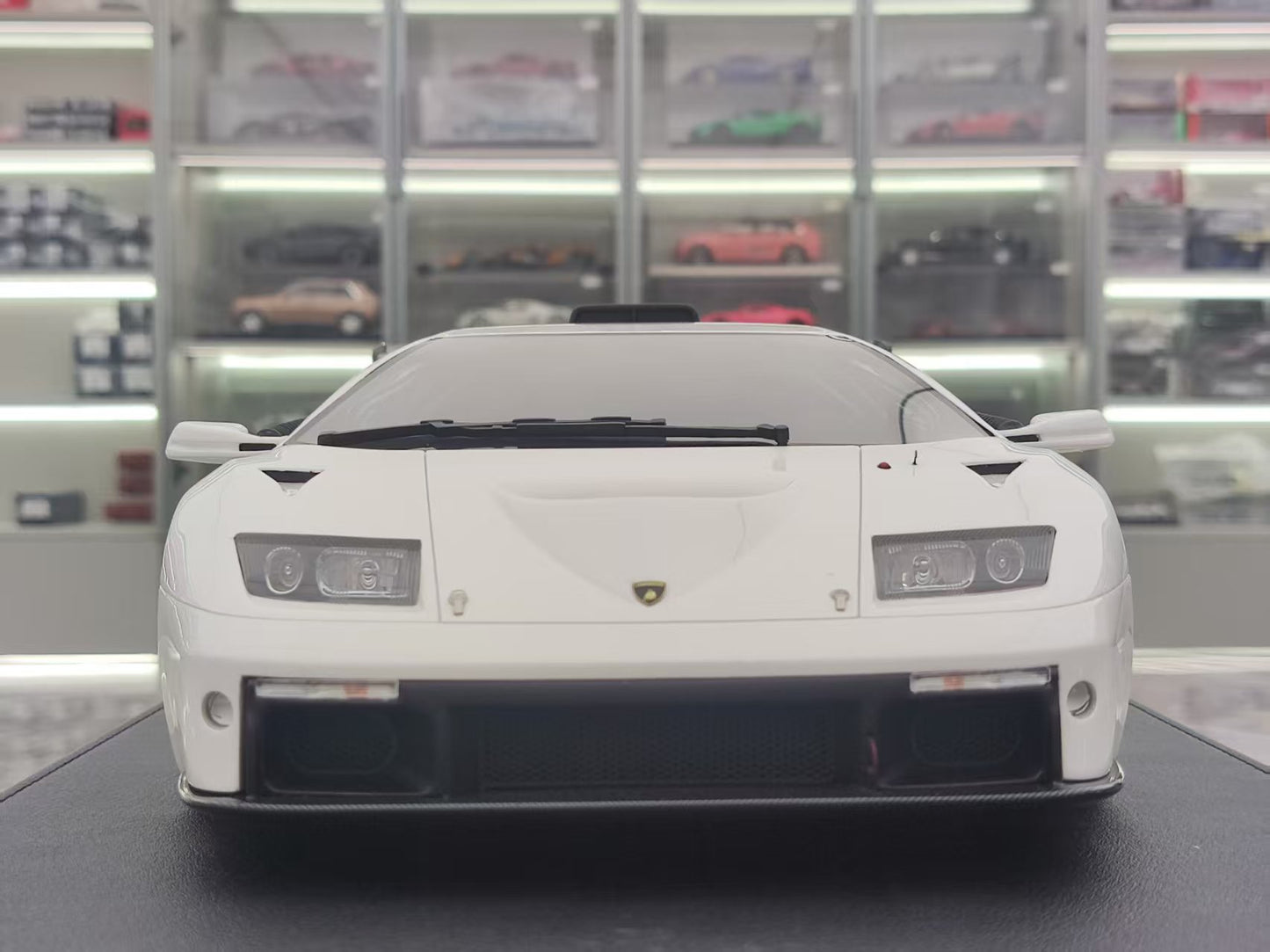 GL 1/12 Lamborghini Diablo GTR White Model Figure JS-GL002