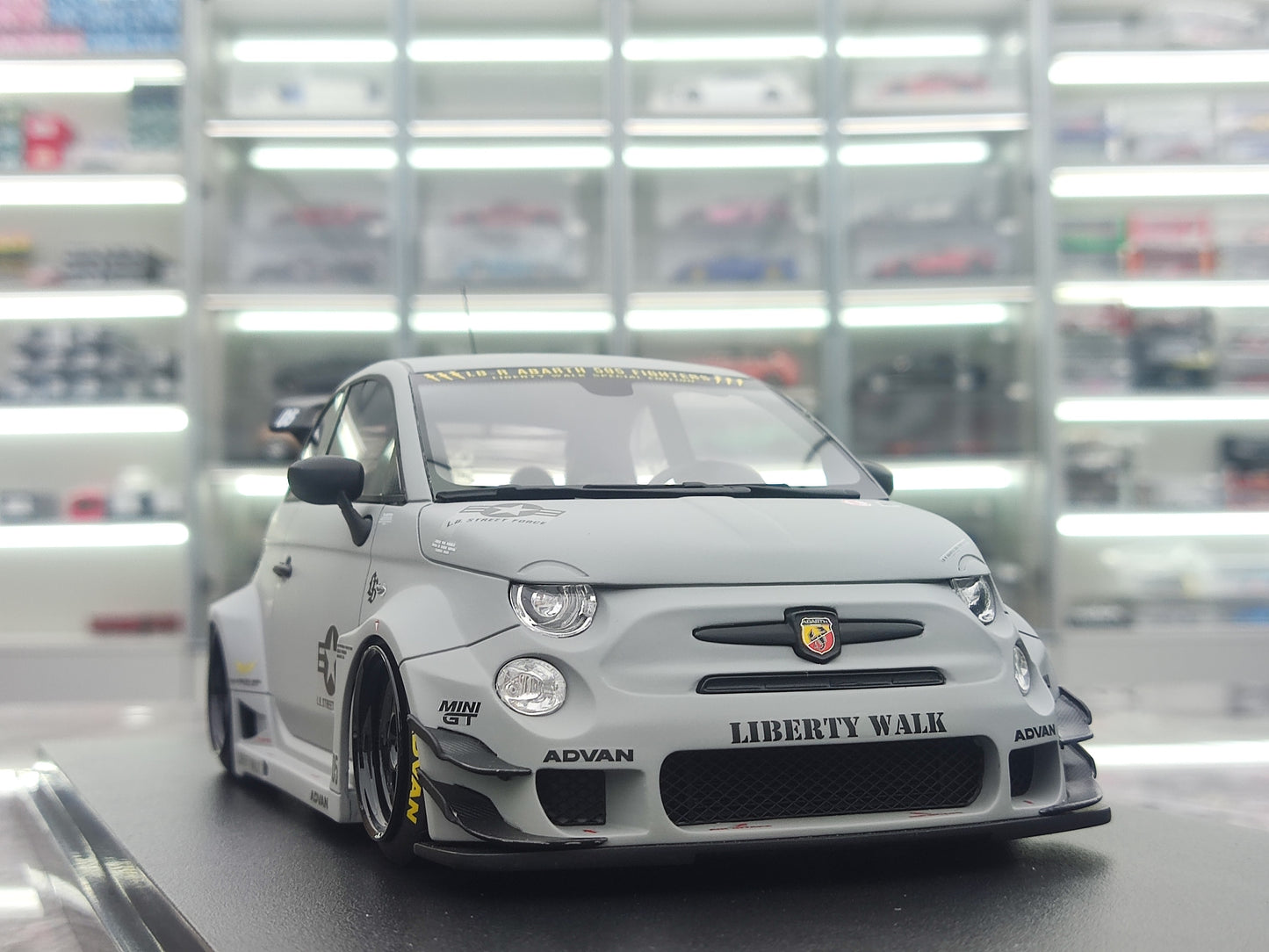 Topspeed 1/18 Abas 595 LB-WORKS x Abas Works Fighters Grey TS0622