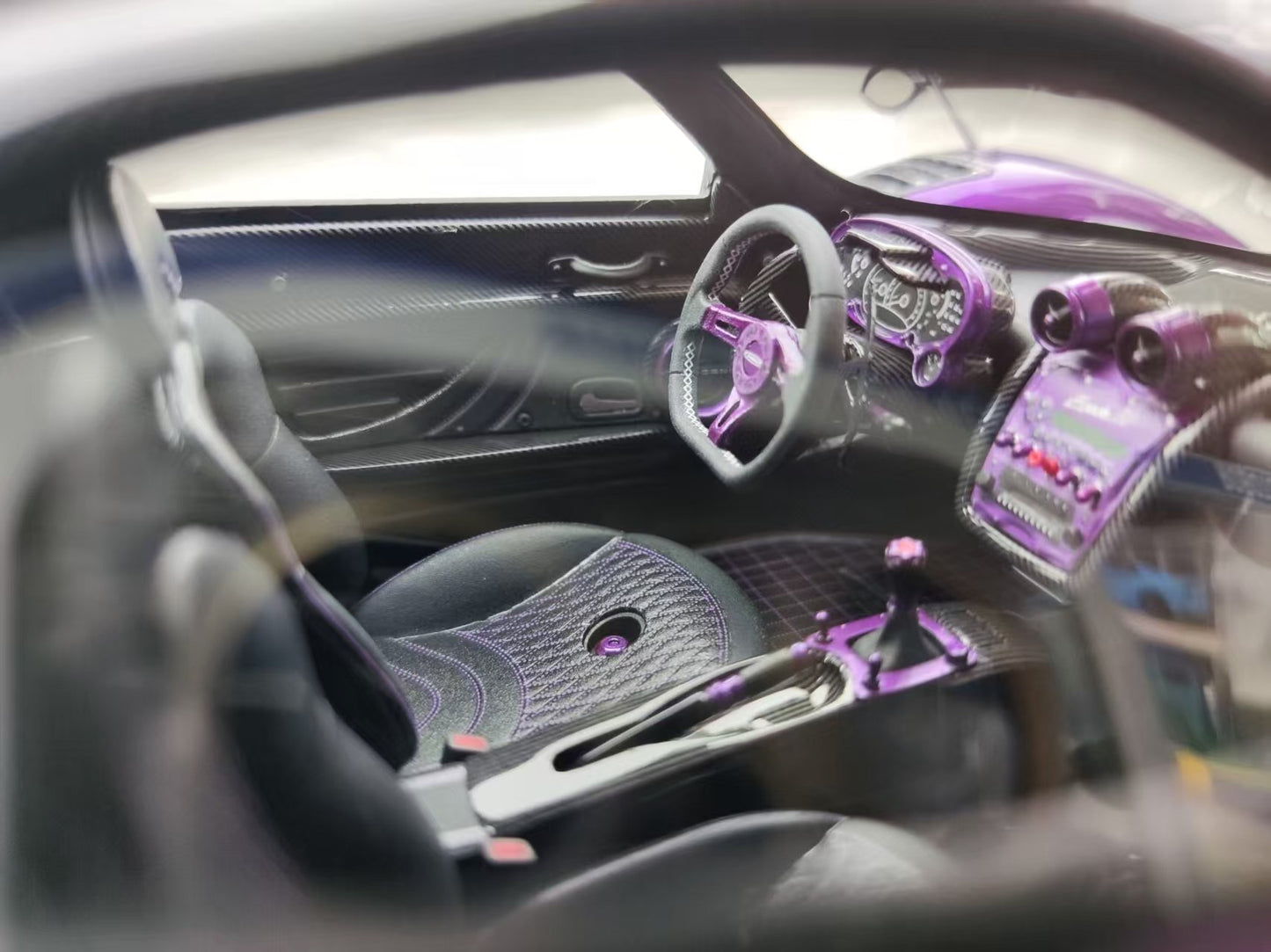 HH Model 1/18 Pagani Zonda Specials LH HH550