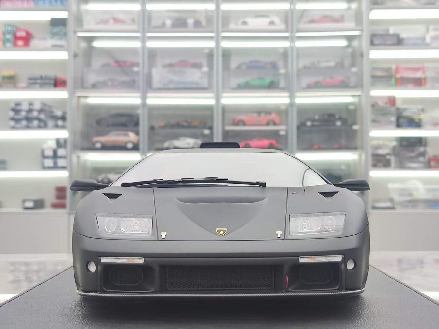 GL 1/12 Lamborghini Diablo GT Matte Black Simulated Car Model JS-GL010