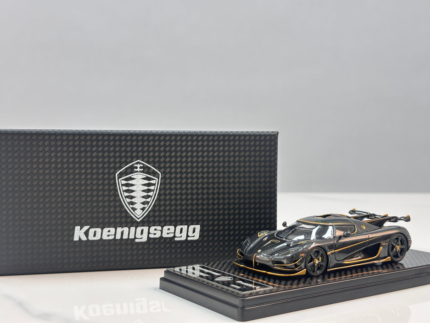 FRONTIART 1/43 Koenigsegg Agera RS Carbon Gold (FA195)