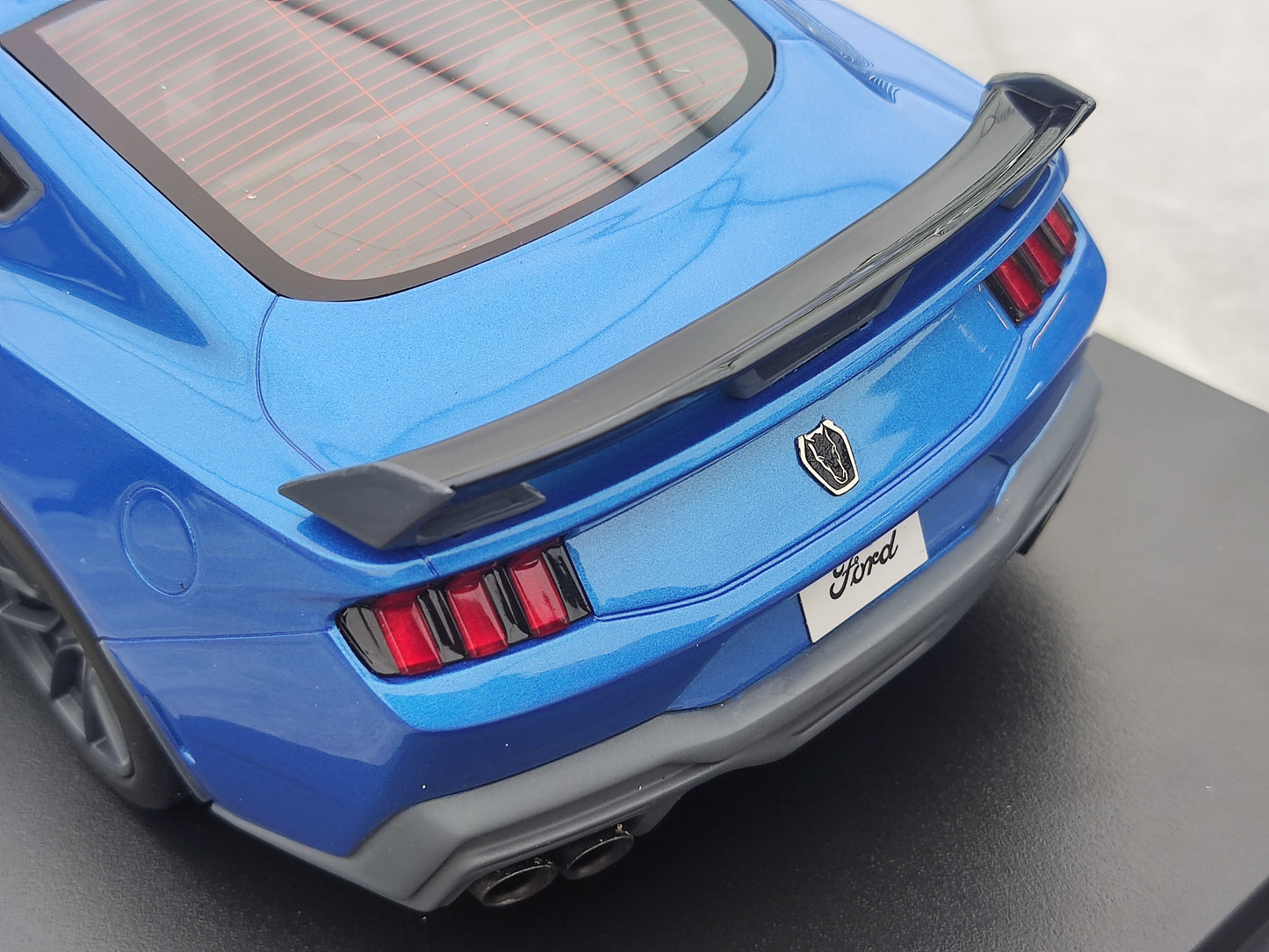 TOPSPEED 1/18 Ford Mustang Dark Horse 2024 blue model car TS0552