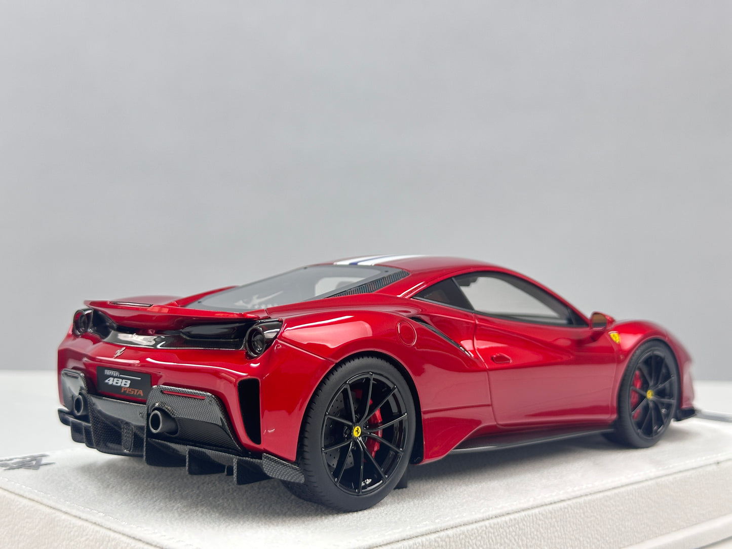 BBA Modelo 1/18 Ferrari 488 Pista Rojo BBA091