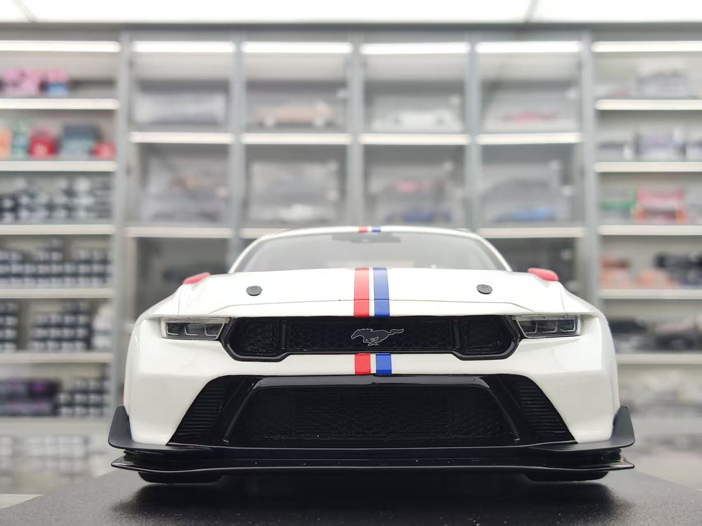 GT Spirit 1/18 Ford Mustang GTD "Spirit of America" Performance, White GT956