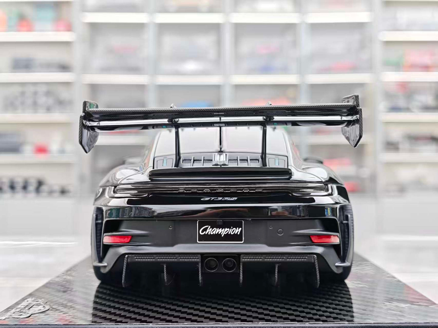 VIP 1/18 Porsche 911 GT3 RS-Manthey Racing Gloss Black VIP187