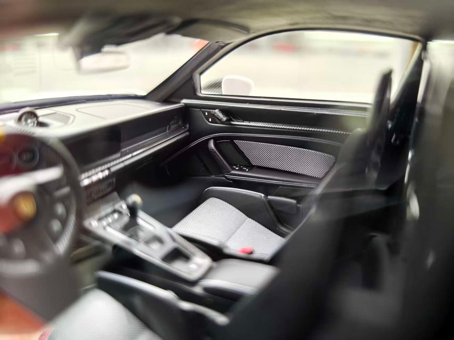 FuelMe 1/18 Porsche 992 GT3R Carrera Blue FM18010LM-02