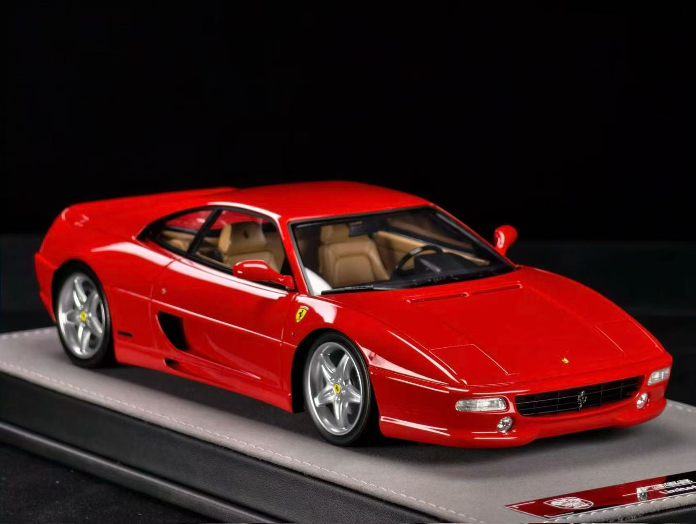 V8 MODEL 1/18 Ferrari F355 Resin Model