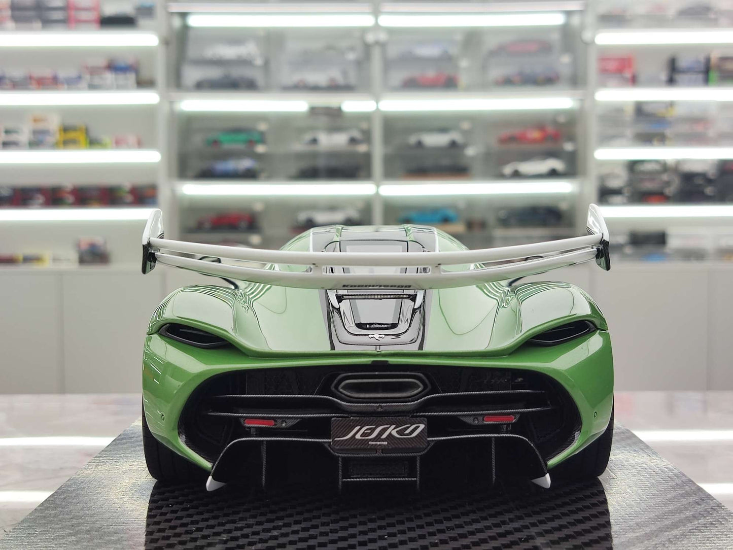 FRONTIART 1/18 Koenigsegg Jesko Green FA129