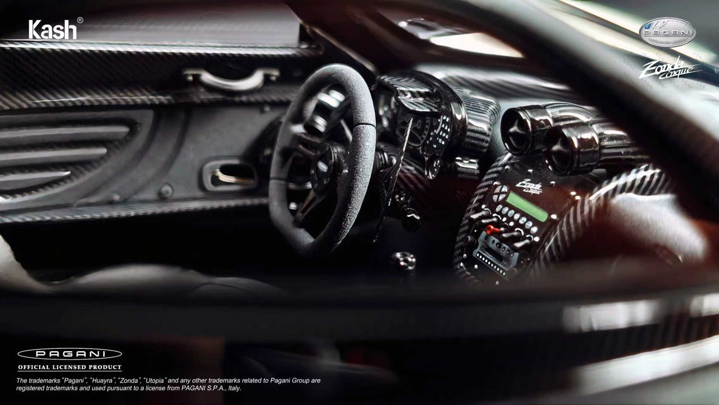 Kash Model 1/18 Pagani Zonda Cinque Coupe, Warm Pearl White Car Model