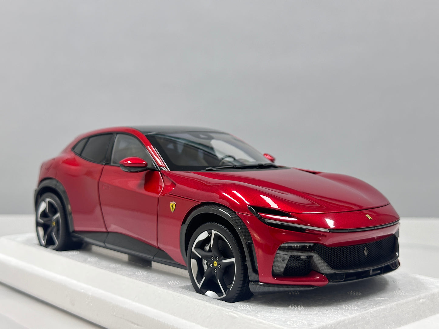 BBR 1/18 Ferrari Purosangue – Rosso Volcan (Volcano Red) – Die-cast, Fully Opening – HE180052B