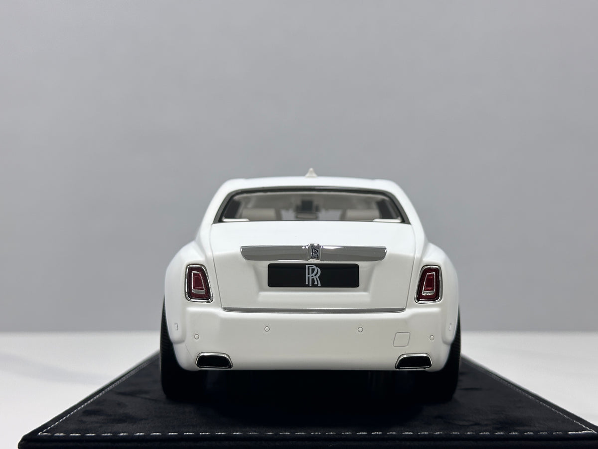 HH Model 1/18 Rolls-Royce Phantom Series II – Ivory White (HH735)