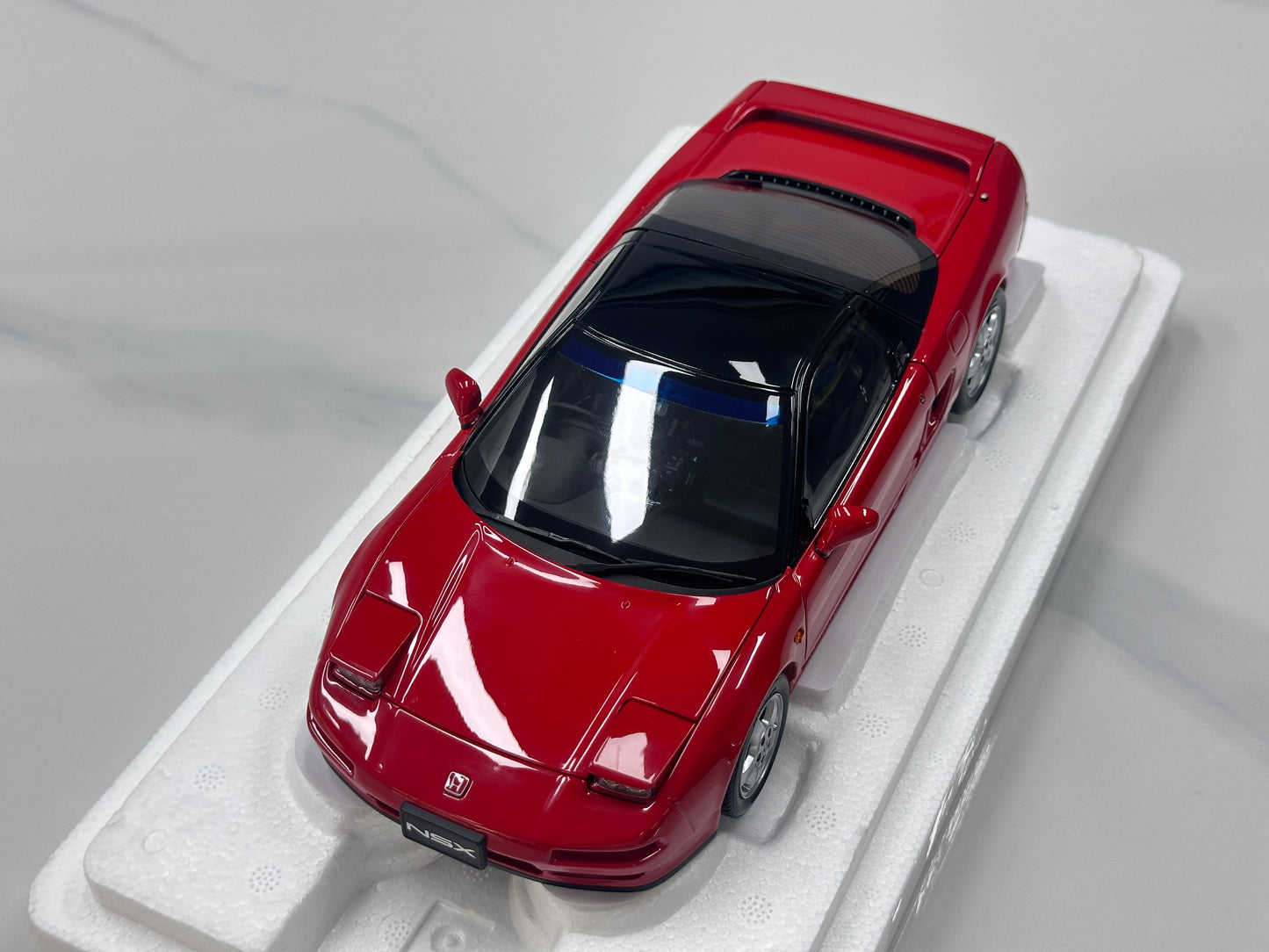 LCD 1/18 Honda NSX 1st Generation (MK1/NA1) Red LCD18022-RE