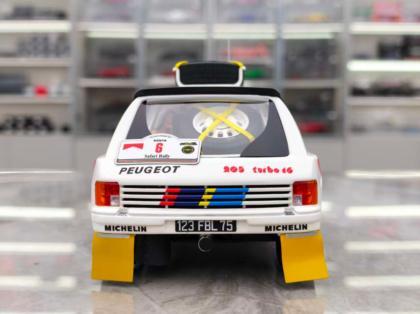 OttO 1/18 PEUGEOT 205 T16 #6 T SALONEN OT1161