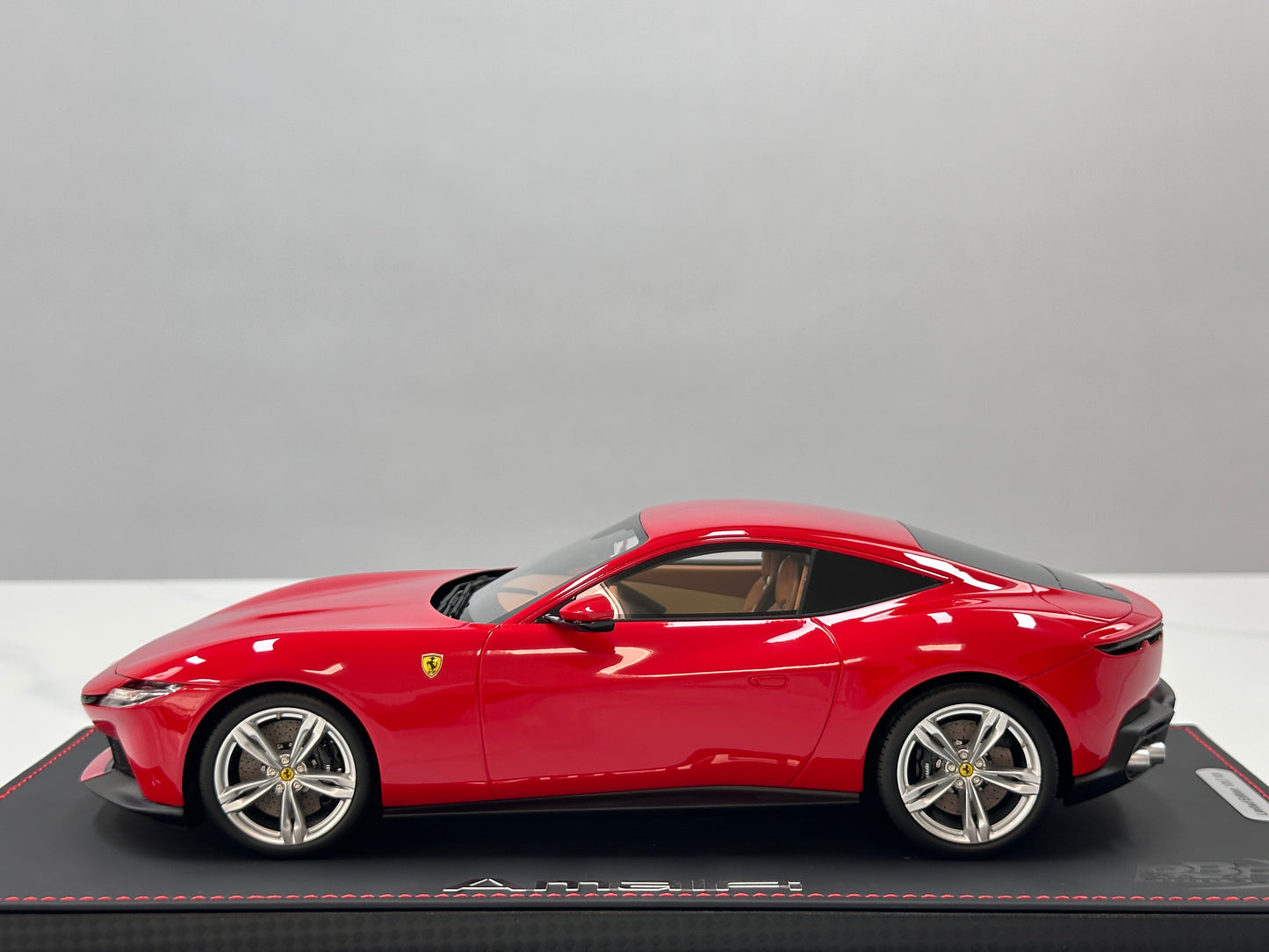 BBR 1/18 Ferrari Amalfi Standard Red P18272A