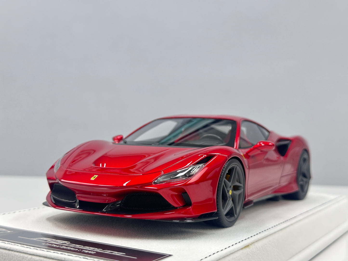 GH MODEL 1/18 Ferrari F8 Tributo Metallic Red GH022