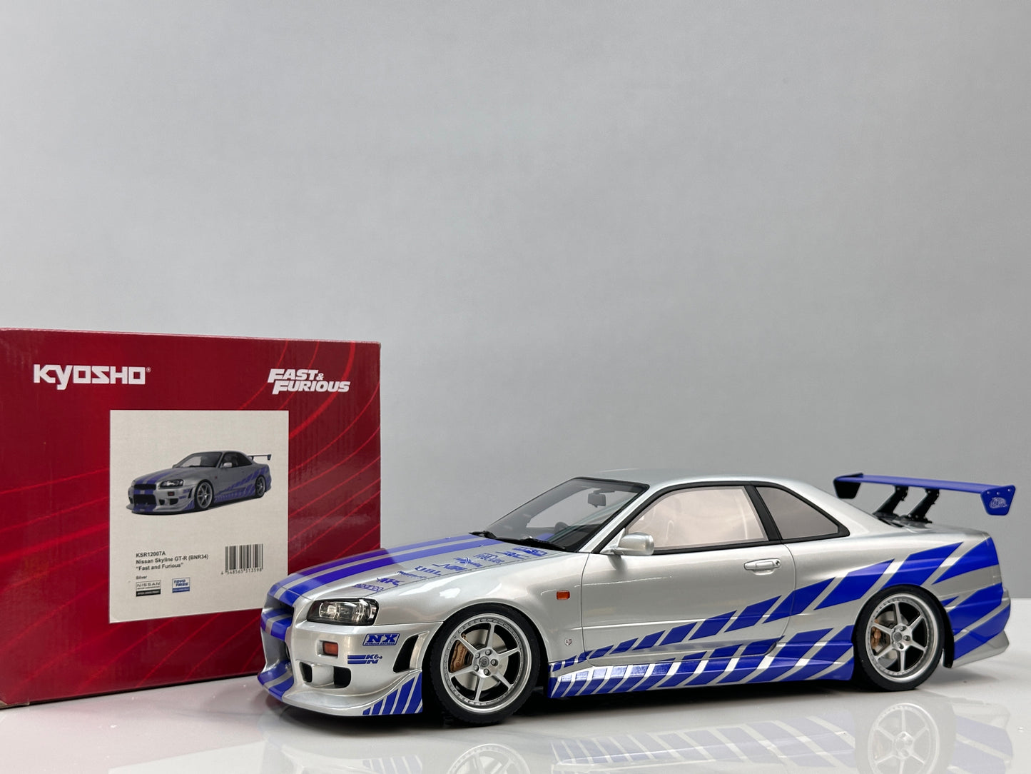 KYOSHO 1/12 Nissan Skyline R34GT-R2001 (Fast & Furious) Silver/Blue Striped KSR12007A