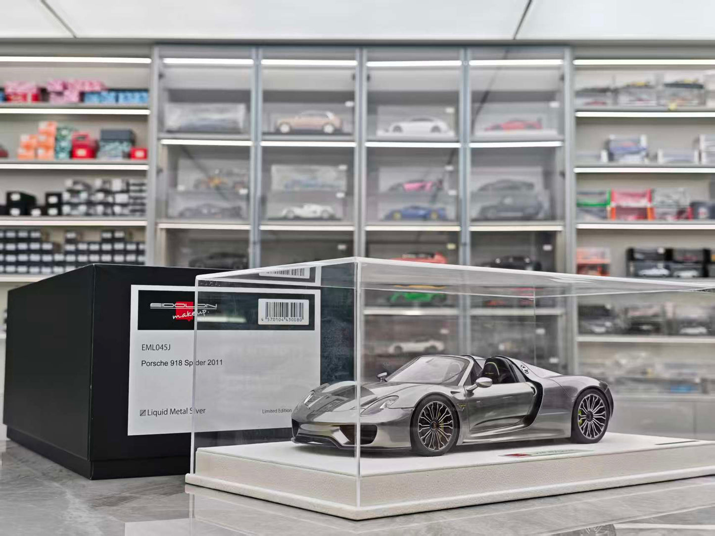 MAKEUP 1/18 Porsche 918 Spyder, Silver, EML045J