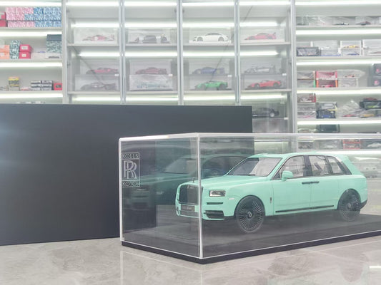 GL 1/18 Rolls-Royce Cullinan Saga Green JS-GL028