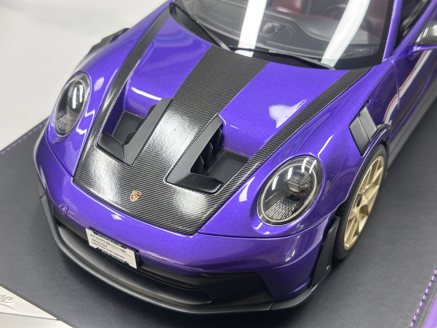 IVY 1/12 Porsche 992 GT3 RS – Purple with Gold Wheels (IVY245)