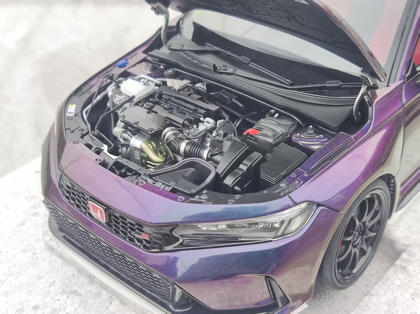 MOTORHELIX 1/18 Honda Civic TYPE R (FL5) Customized Chameleon Paint MH337