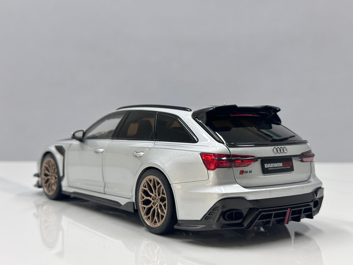 KILO Works 1/18 Audi Darwin RS6 Foil Silver KW022