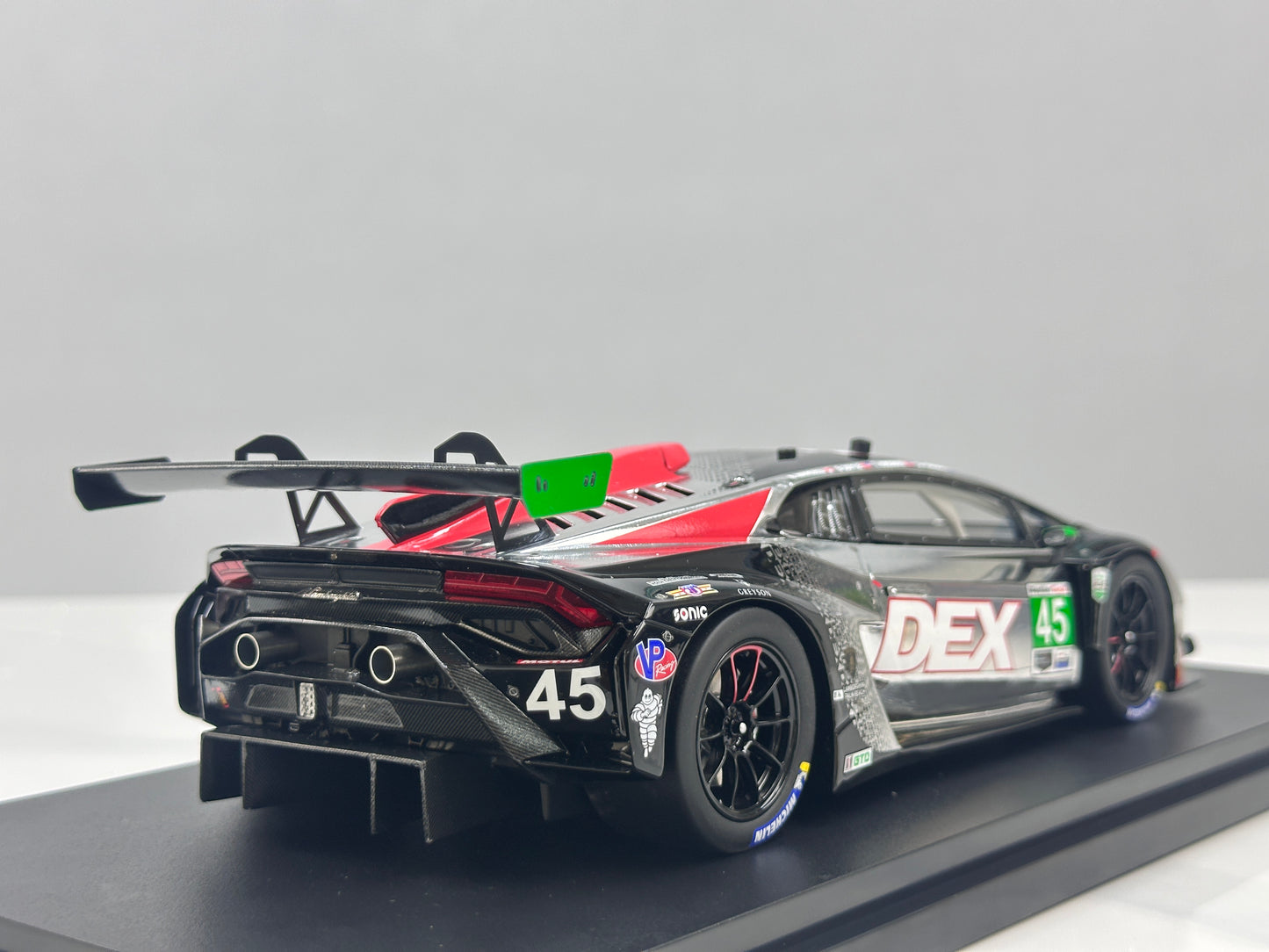 Topspeed 1/18 Lamborghini Huracán GT3 EVO2 #45 DEX Wayne Taylor Racing Silver/Black Livery TS0655