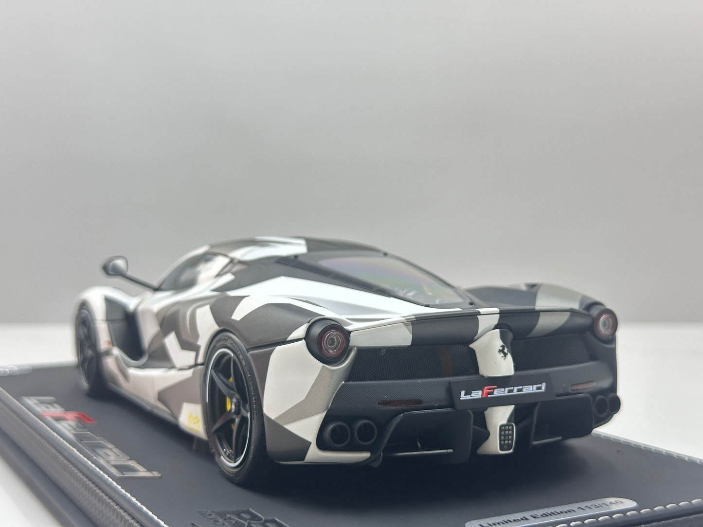 BBR 1/18 Ferrari LaFerrari Alloy Full Opening Camouflage Special Color BBR182243DIE