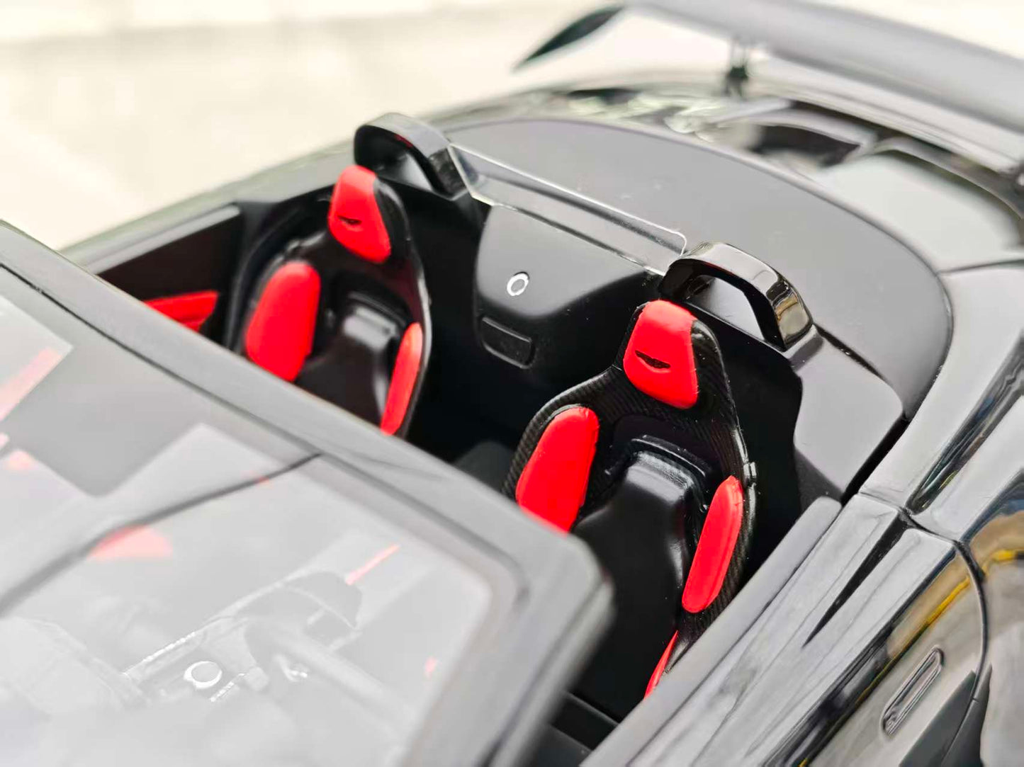 GT Spirit 1/18 ASTON MARTIN V12 VANTAGE6 GT923