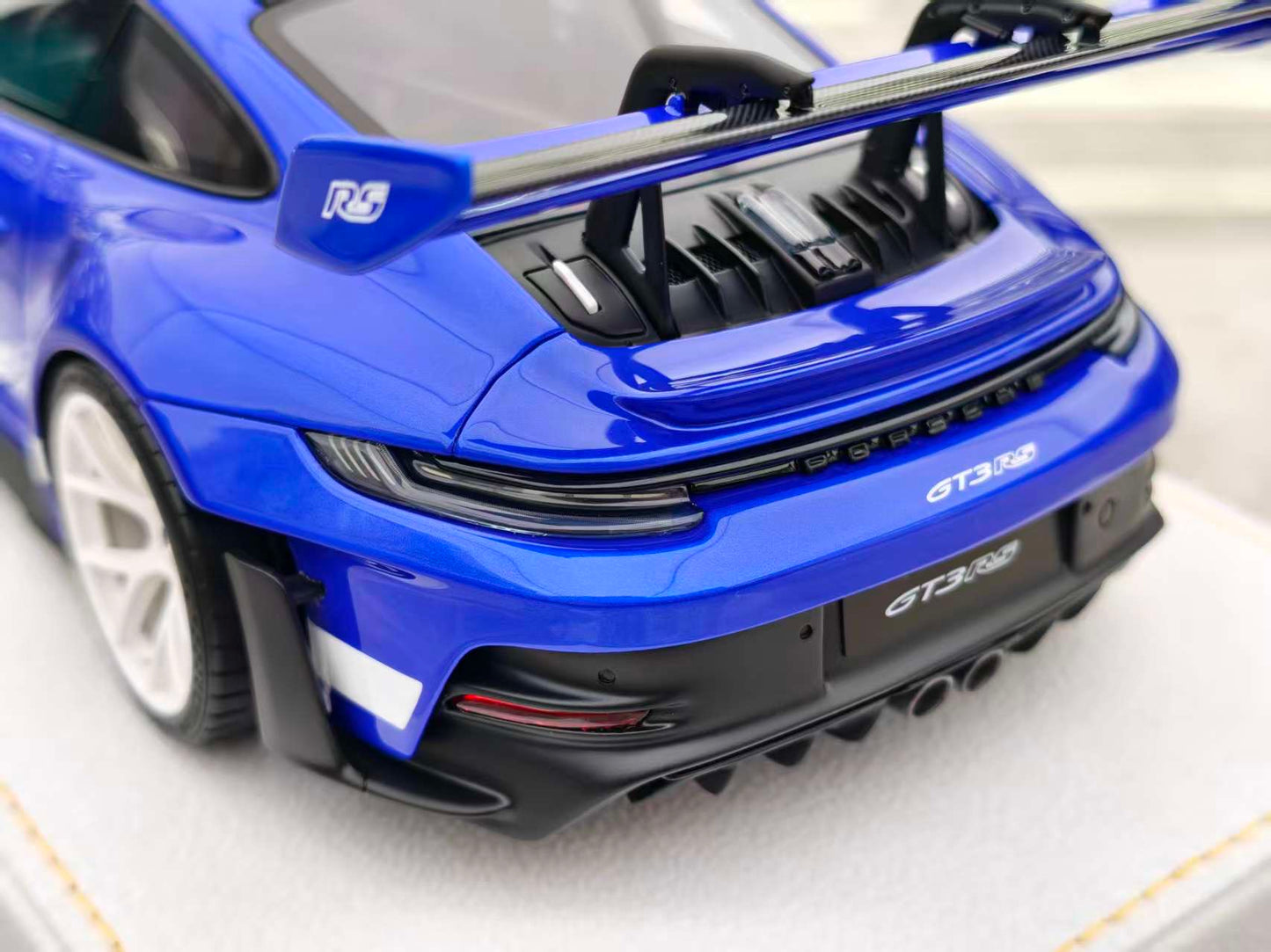 HH 1/18 Porsche 911 GT3 RS San Mano Blue HH536