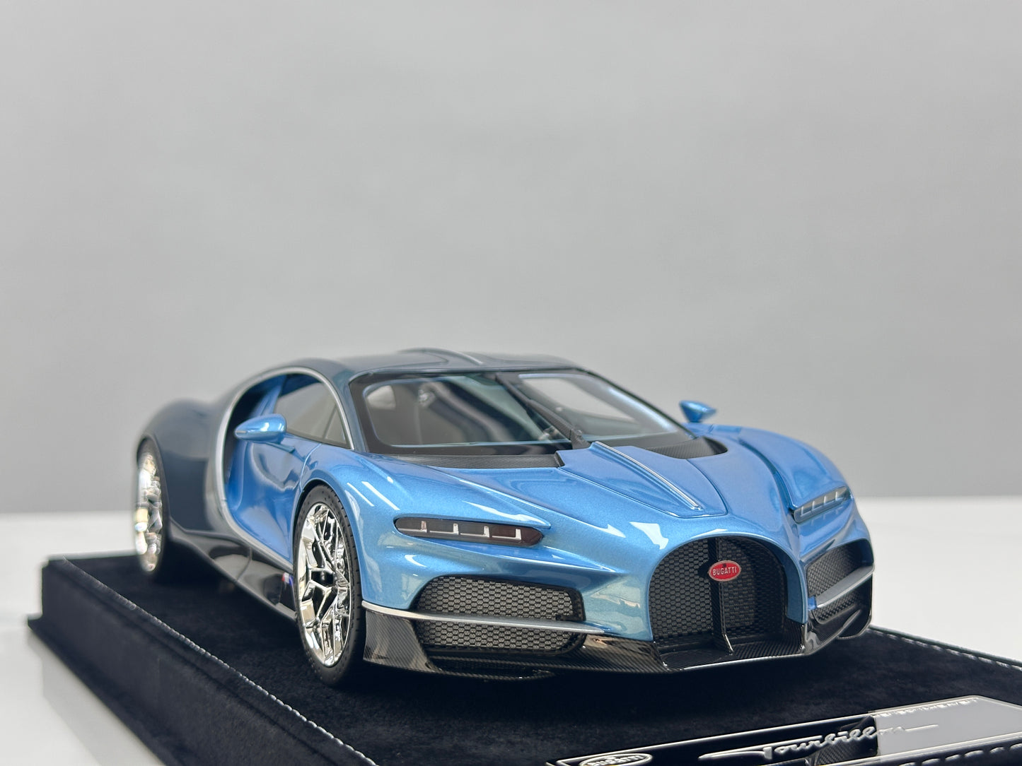 HH MODEL 1/18 Bugatti Tourbillon Release Color HH638
