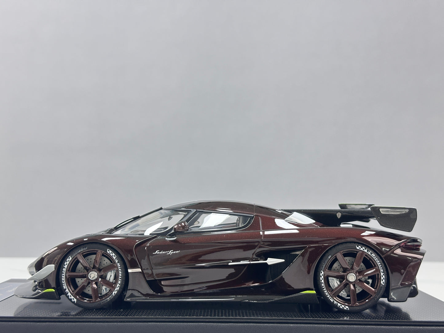 FRONTIART 1/18 Koenigsegg Jesko "Sadair's Spear" – Brown (FA198)