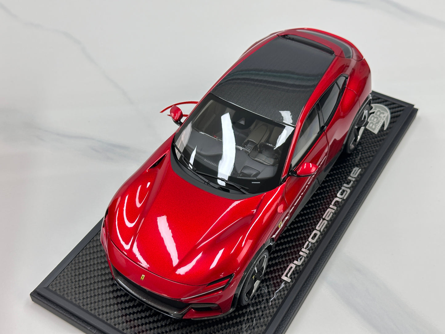 BBR 1/18 Ferrari Purosangue – Metallic Red, Black Roof, Carbon Fiber Underbody (HE180052BCH)