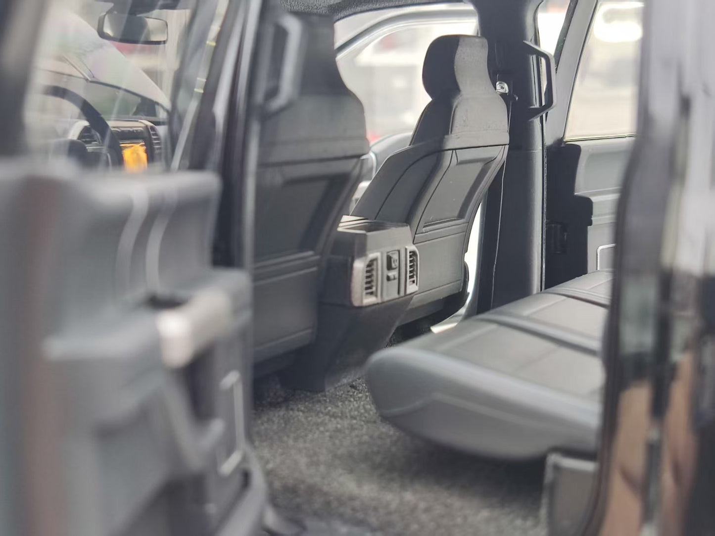 AUTO Art 1/18 Ford F-150 RAPTOR SUPERCREW 2019 Black 72947