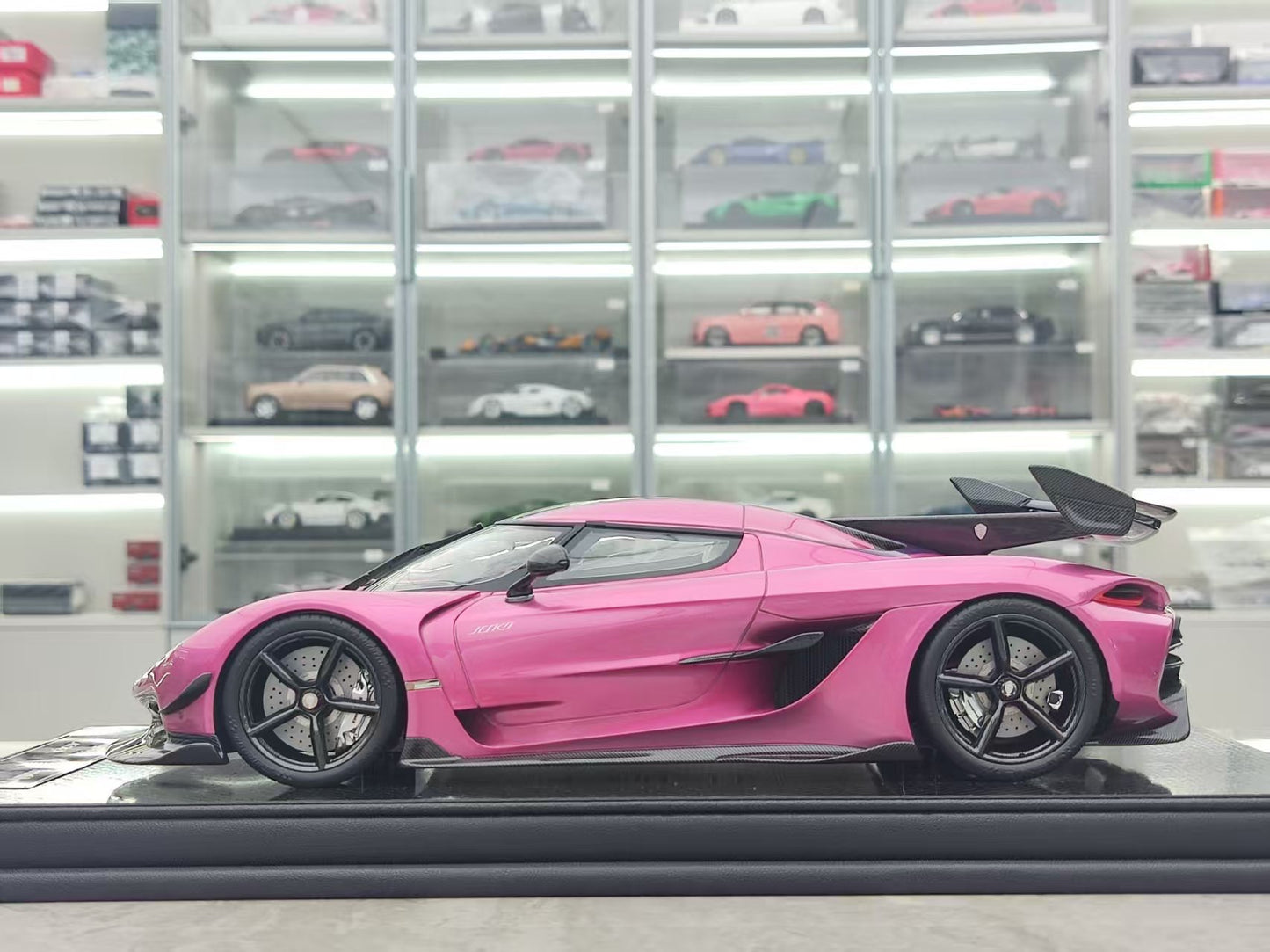 FRONTIART 1/18 Koenigsegg Jesko FA171
