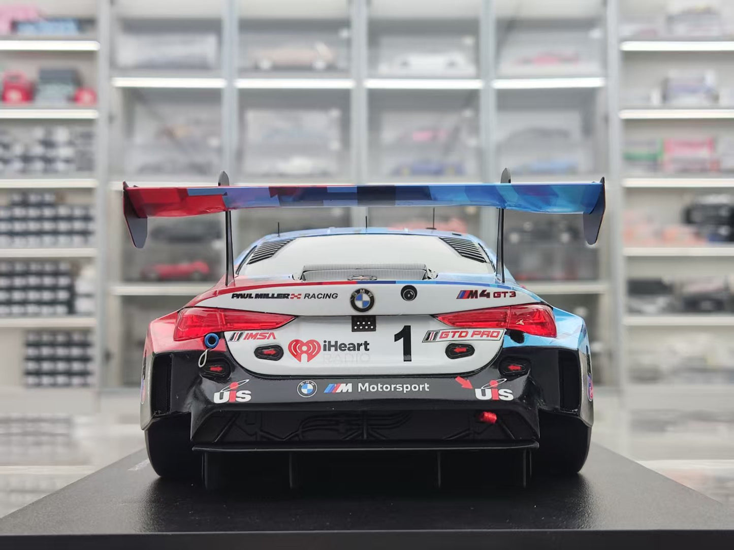 Topspeed 1/18 BMW M4 GT3 EVO #1 Paul Miller Racing 2025 Blue and White Livery TS0650