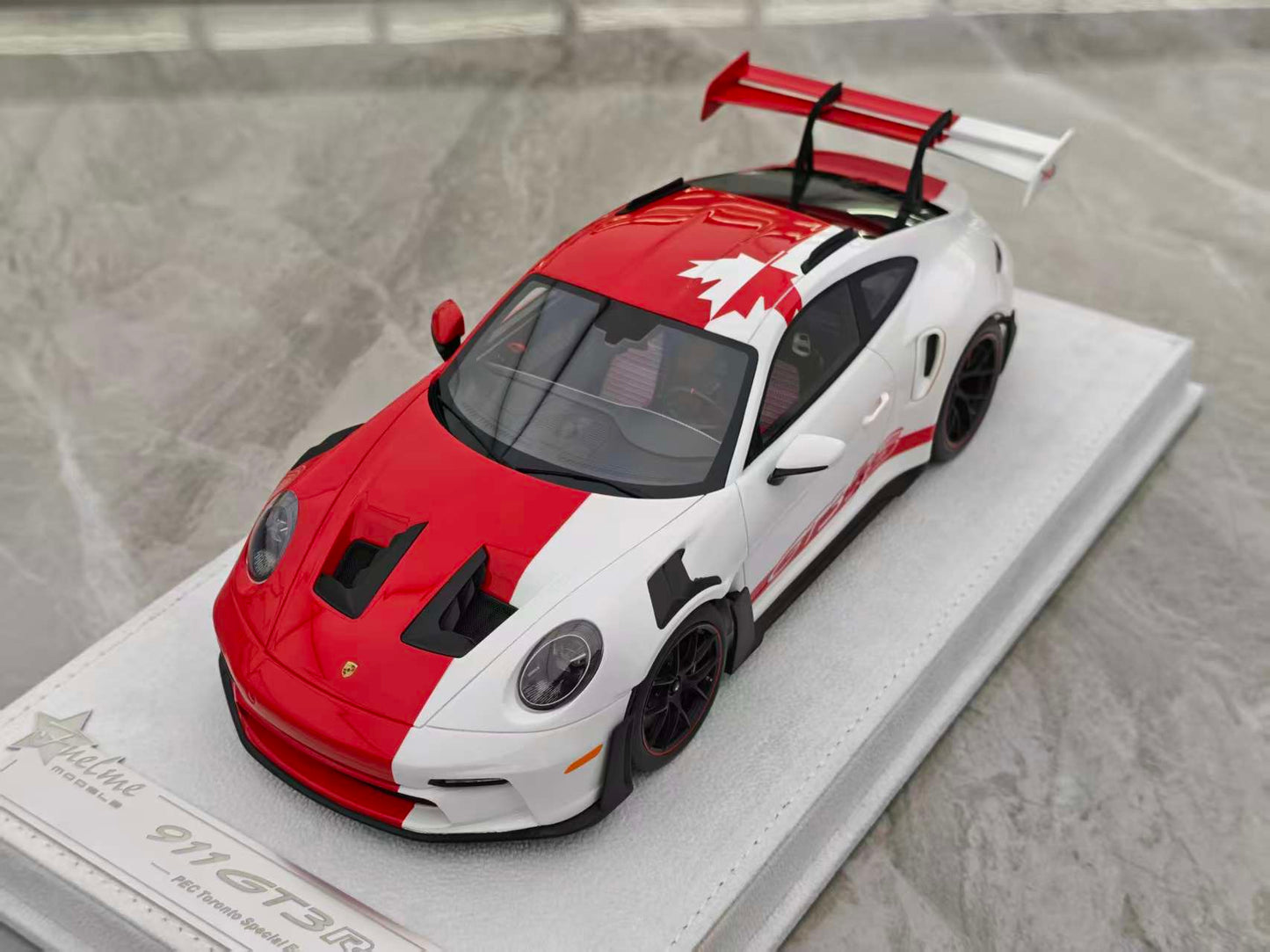 FuelMe 1/18 Porsche 992 GT3 RSSPEC Toronto FM18010LM-16