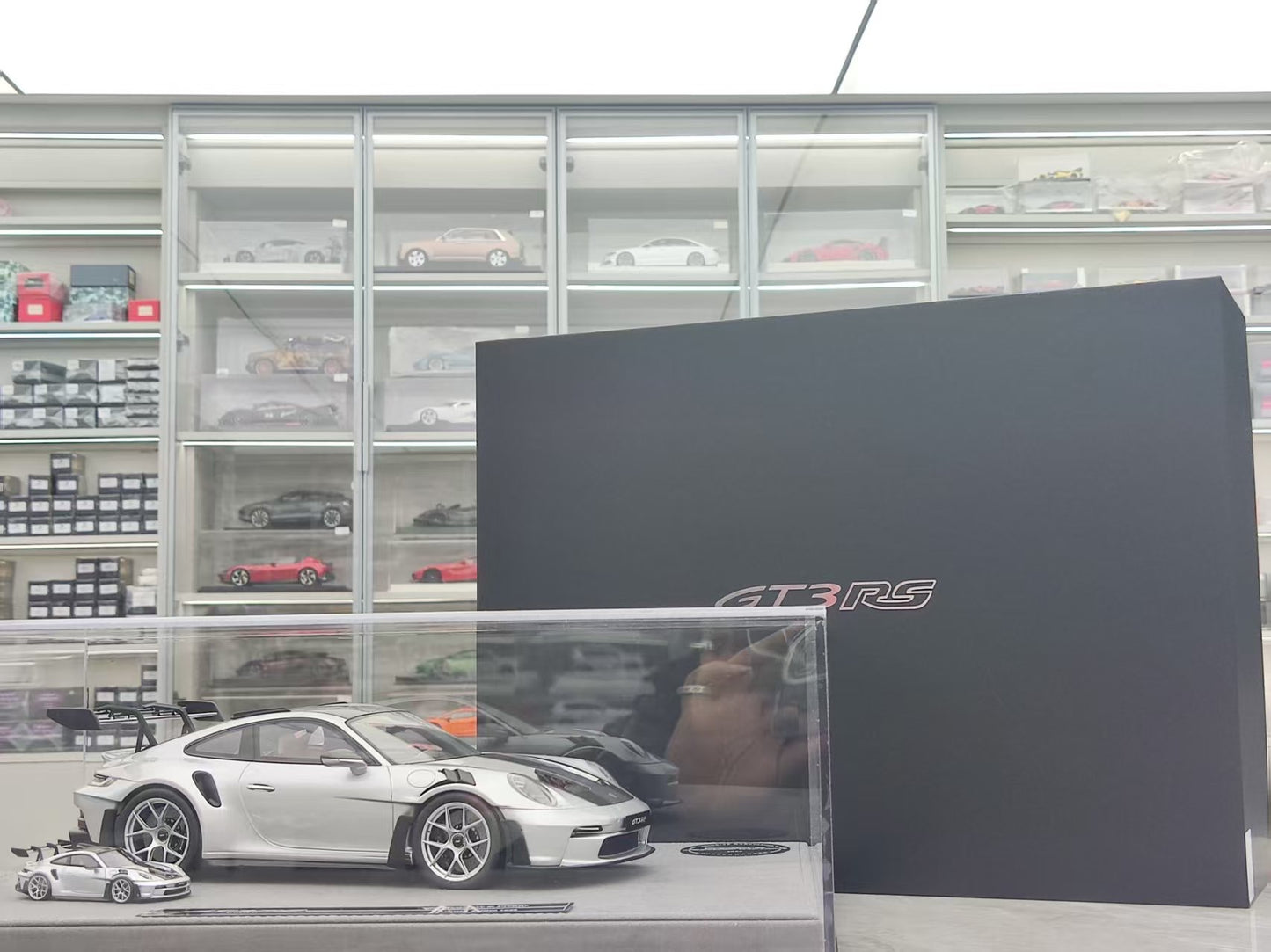 TIMOTHY&PIERRE 1/18 Porsche 911 GT3RS Sonderwunsch GT Silver TP188