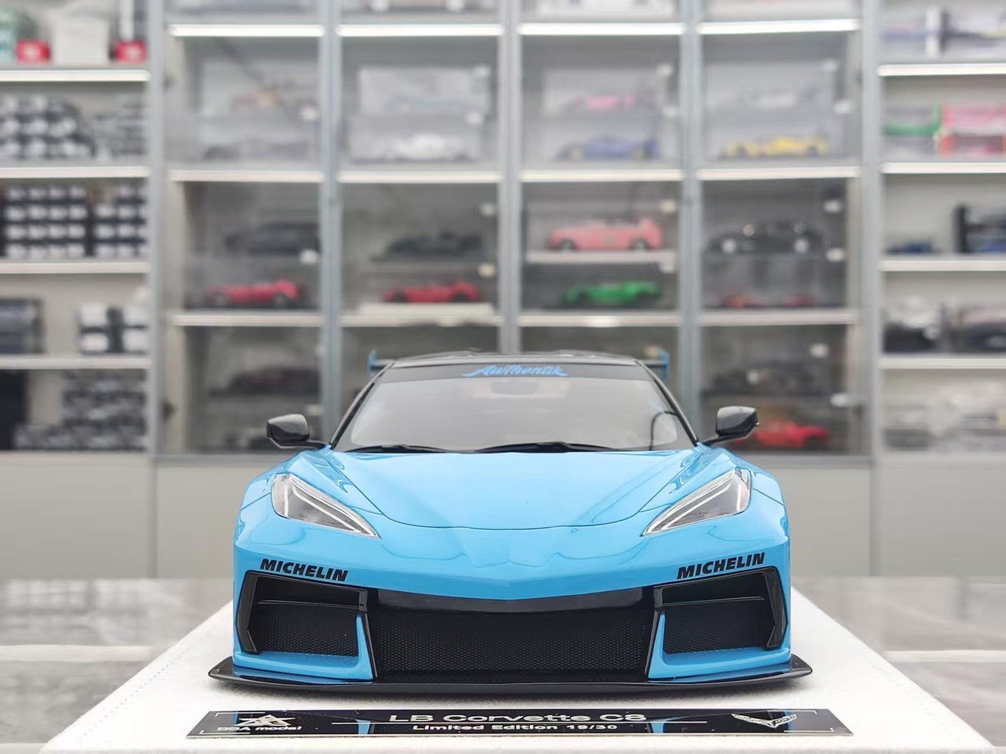 BBA MODEL 1/18 Corvette C8 LB Widebody Modified, Baby Blue (BBA036)