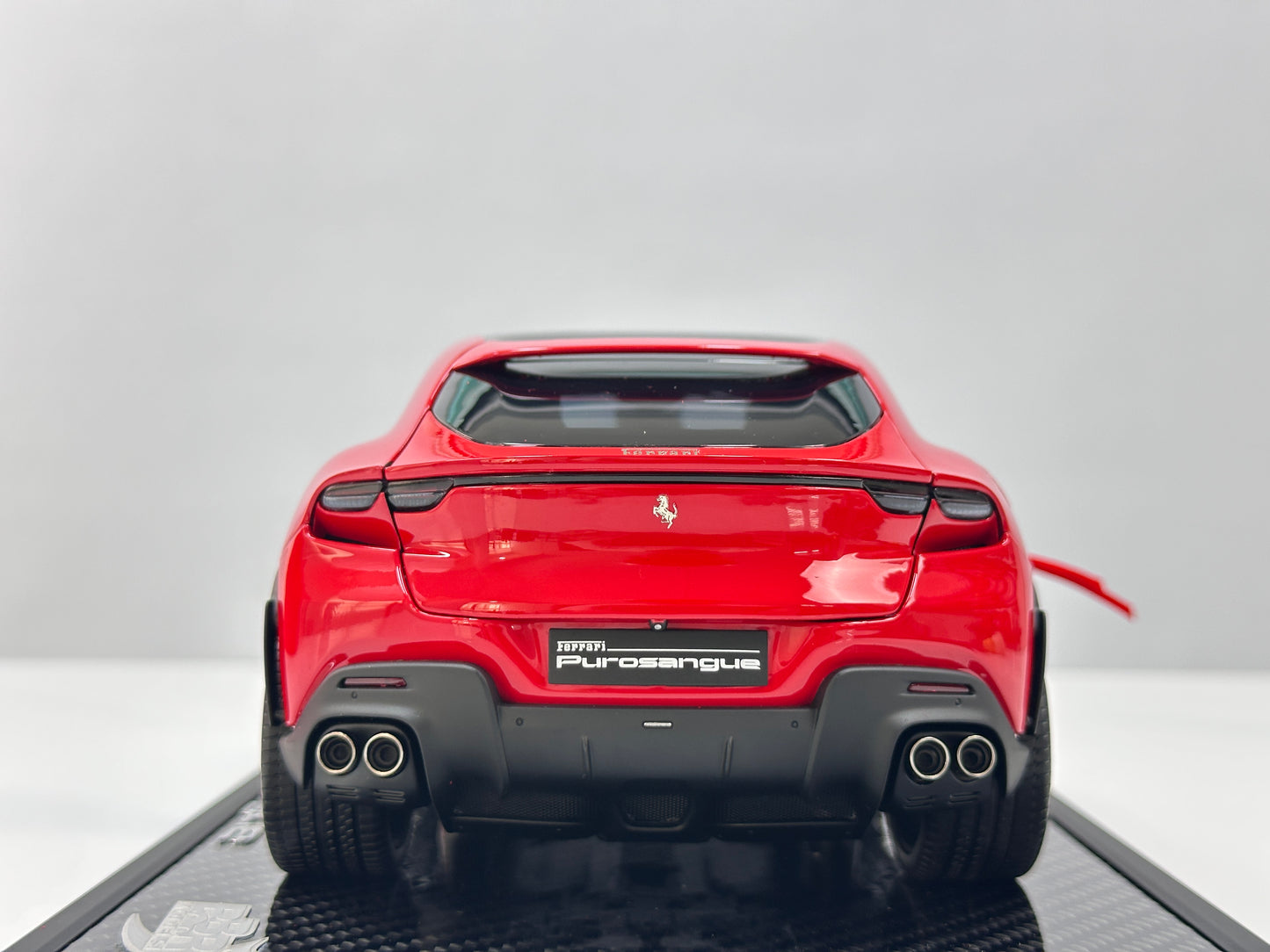 BBR 1/18 Ferrari Purosangue – Black Roof Version Carbon Fiber Base Standard Red (HE180052ACH)