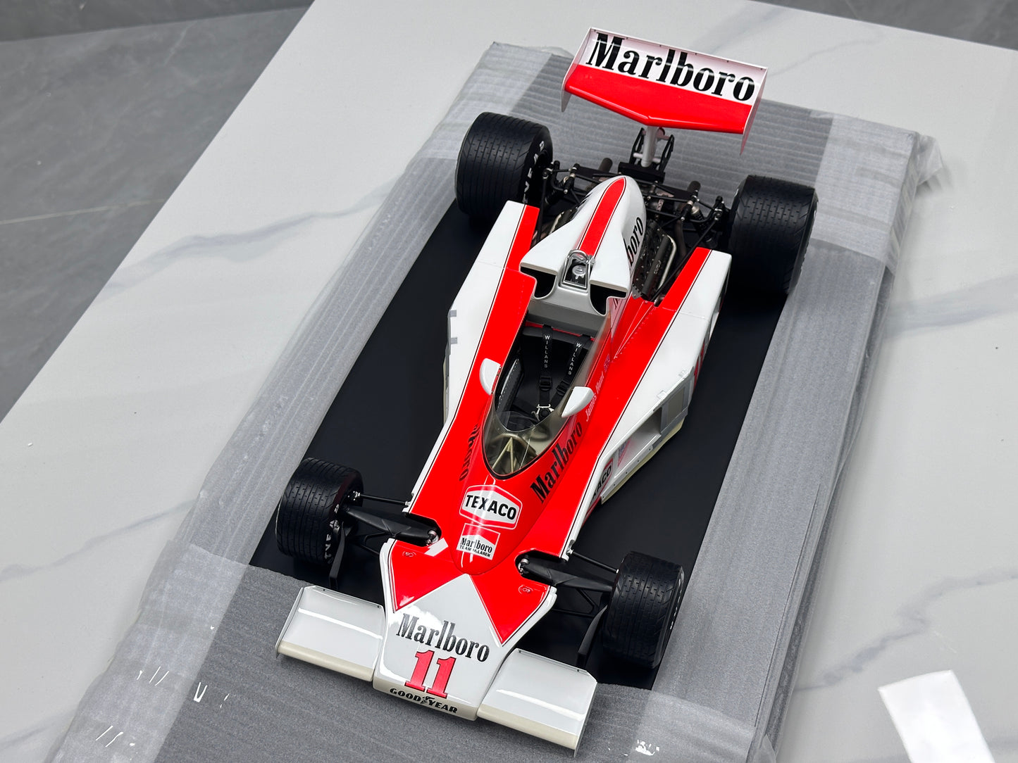 Spark 1/8 McLaren M23 No. 11 (3rd Place, 1976 Japanese GP) – James Hunt – Red & White Livery (08SP263)