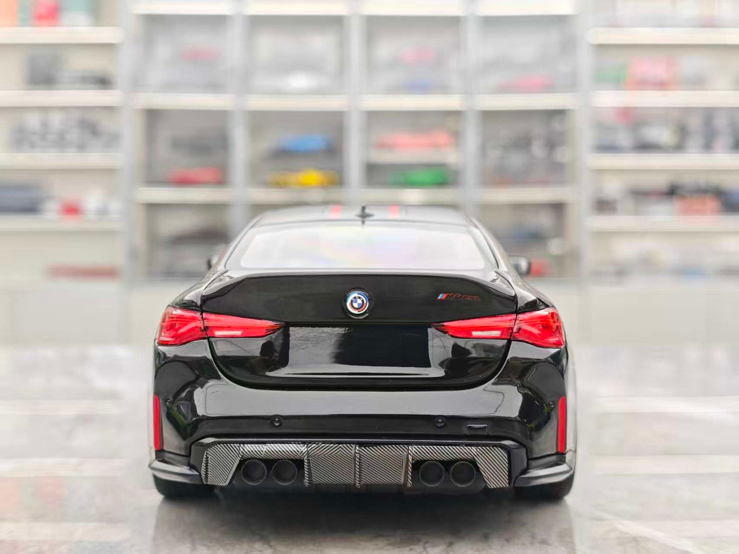 MINICHAMPS 1/18 BMW M4 CSL, Black, Alloy, Fully Open, 110023021