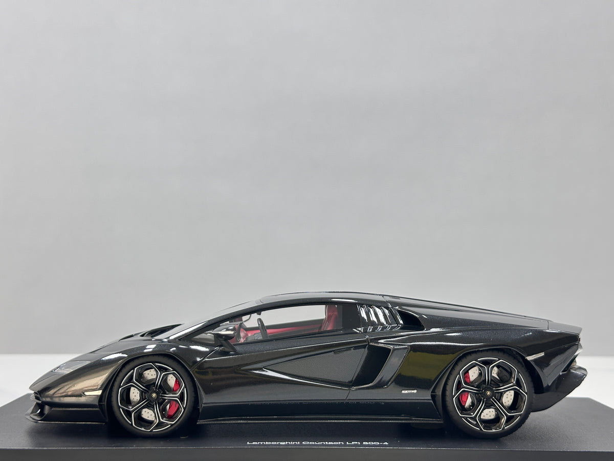 TopSpeed 1/18 Lamborghini Countach LPI 800-4 Black TS0440